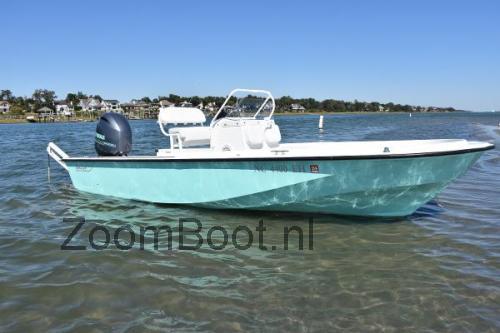 Boston Whaler Outrage 18 beoordelingen en specificaties